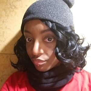 Meet your Posher, Veronique